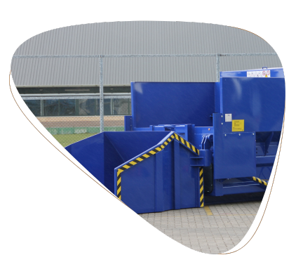 Conteneur de compactage avec pelle basculante | Toel Recycling AG