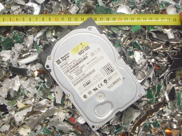 Festplattenschredder Input Output