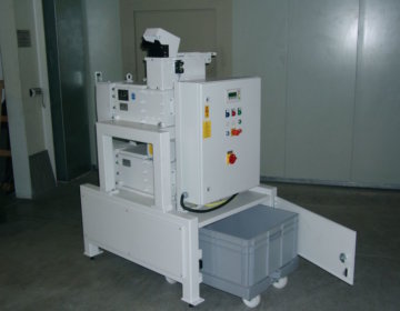 Festplattenschredder mit Untergestell für Box