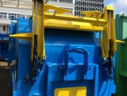 Presscontainer hydraulische Kippvorrichtung