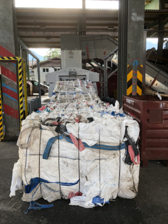 Kanalballenpresse vertikale 4-fach Abbindung l Toel Recycling AG