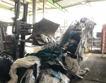 Kanalballenpressen Förderband l Toel Recycling AG