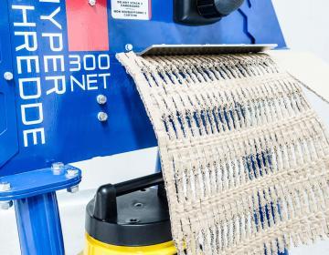 Kartonschredder Verpackungsmaterial l Toel Recycling AG