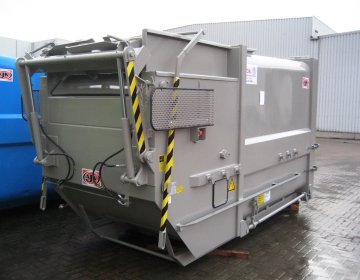 Nassmüllpresse Absetzkipper Hub-Kippvorrichtung | Toel Recycling AG