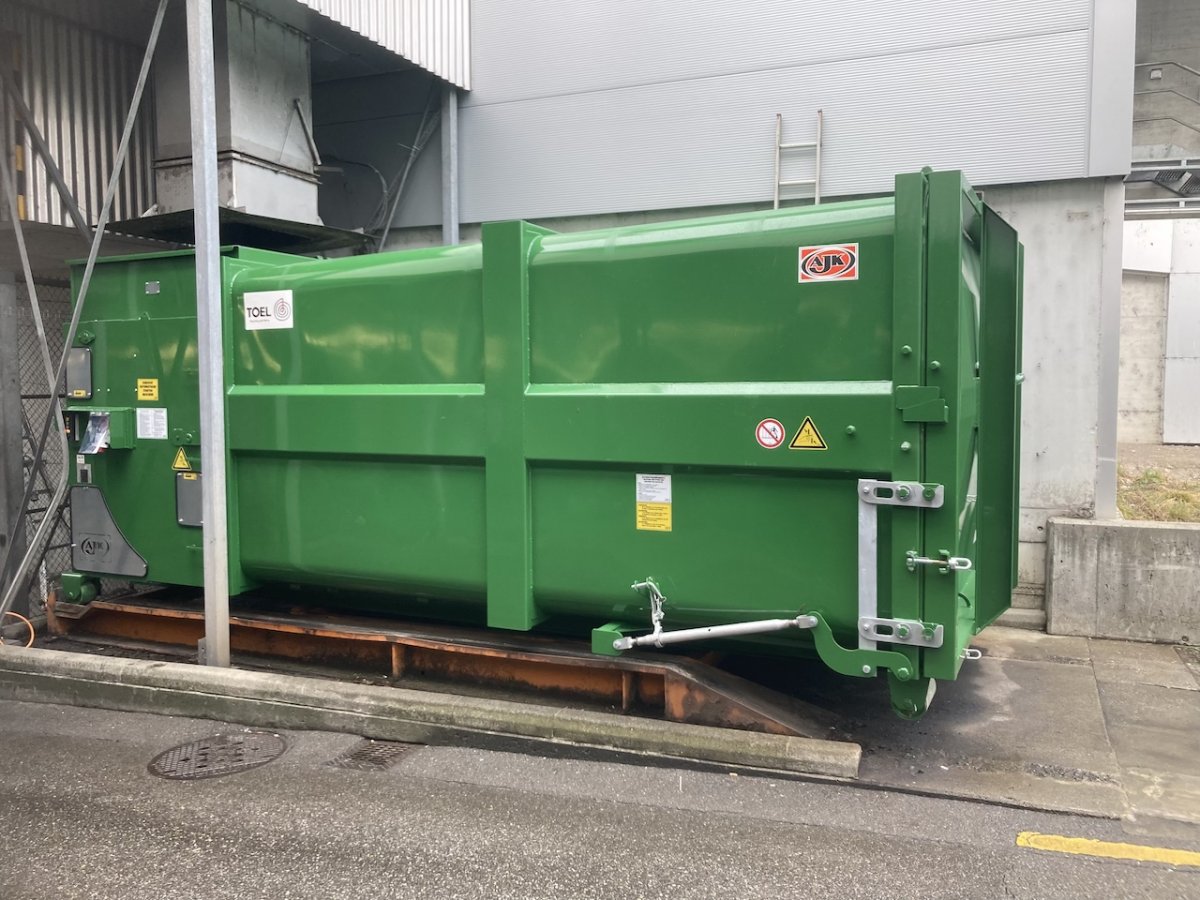 Nassmüllpresse mit Wiegesystem | Toel Recycling AG