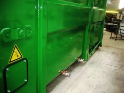 Presscontainer AJK Option Abflasshahn | Toel Recycling AG