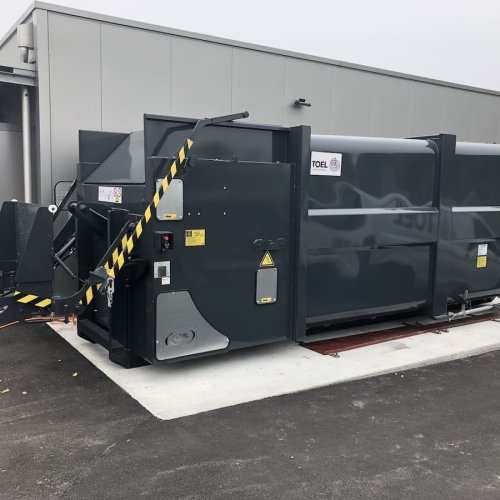 Presscontainer AJK Option Schwingkolbe | Toel Recycling AG