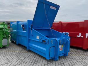 Presscontainer mit tiefer Einfüllöffnung | Toel Recycling AG