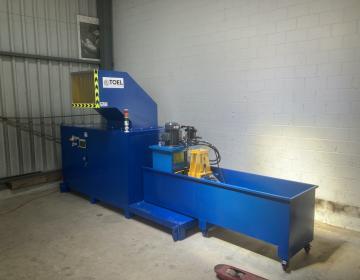 Styroporverdichter TR100 | Toel Recycling AG
