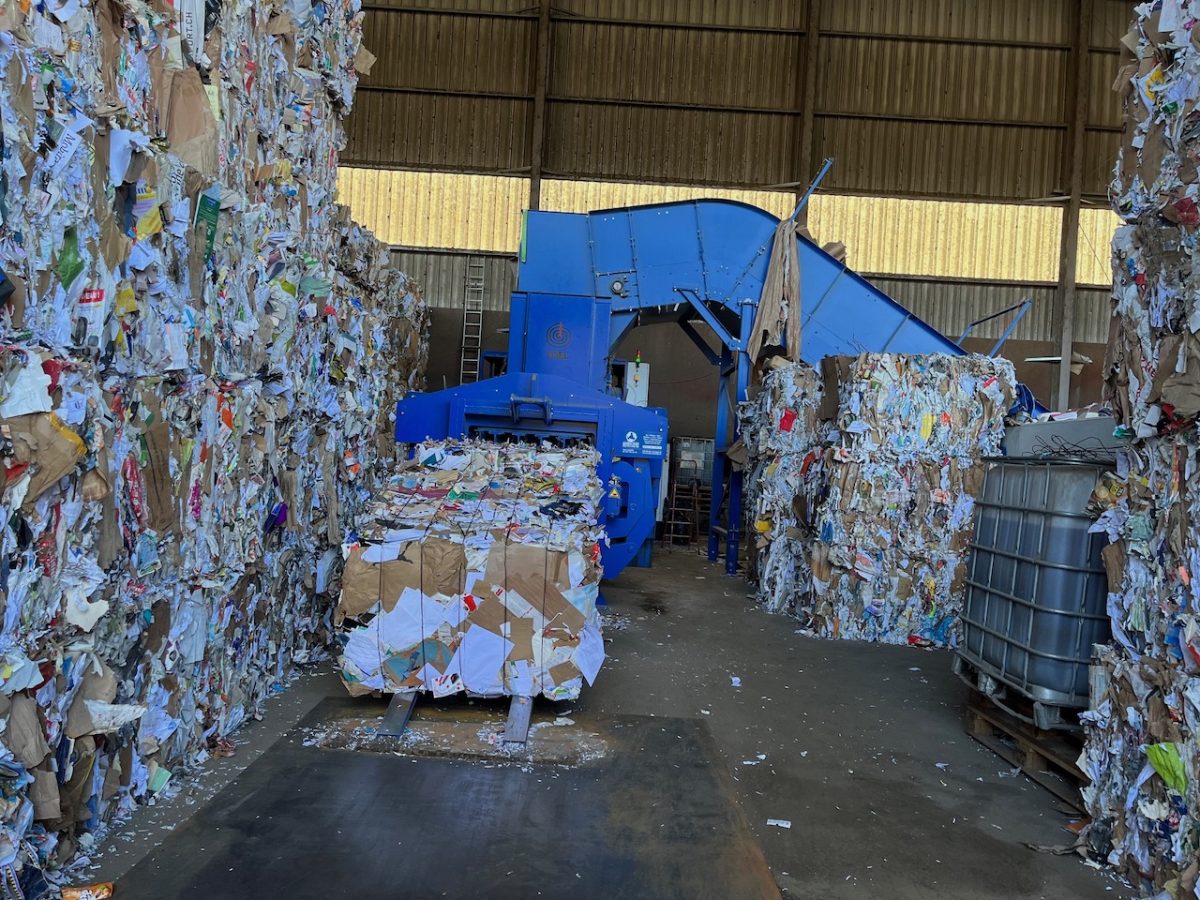 Ballenpresse Albamat 800 Förderband