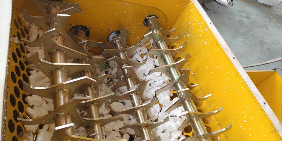 Styroporverdichter Schneidewelle l Toel Recycling AG