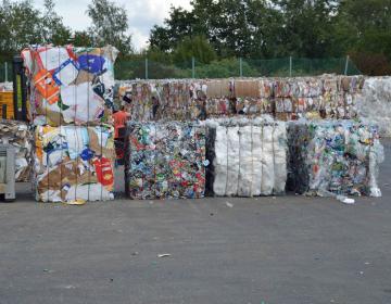 Presses à canal pour différents materiaux | Toel Recycling AG