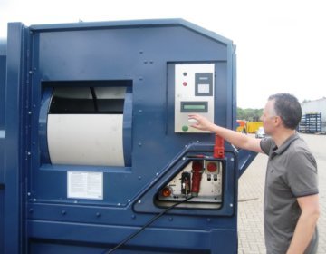 Presscontainer mit Wiegeschleuse AJK l Toel Recycling AG