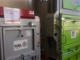 Folienpresse und Kartonpresse | Toel Recycling AG