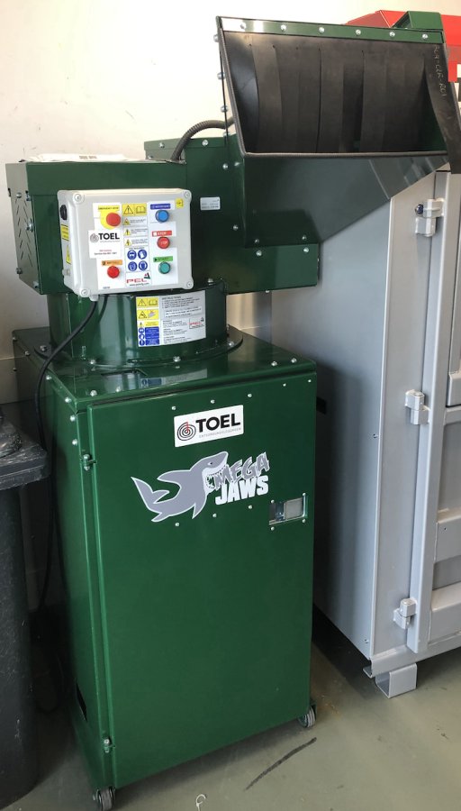 Déchiqueteuse de verre | Toel Recycling AG