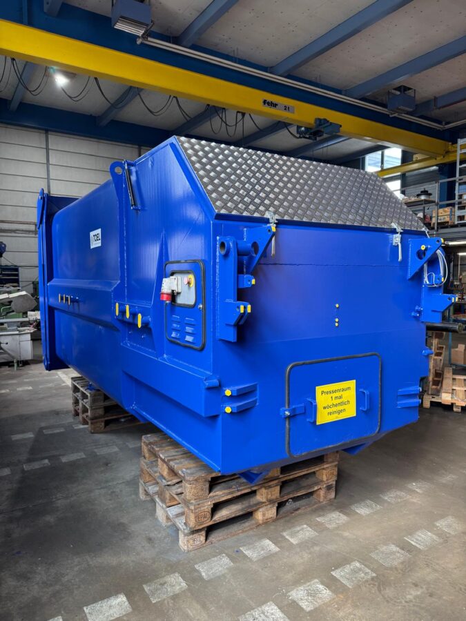 Presscontainer Occasion TOEL seitlich