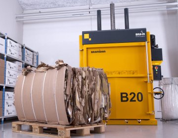 Ballenpresse Bramidan B20 Kartonballen | Toel Recycling AG