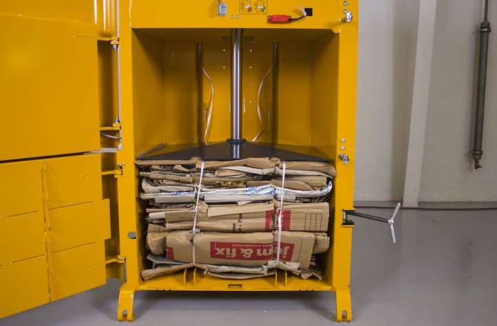 Ballenpresse Bramidan B3 Folienballen | Toel Recycling AG