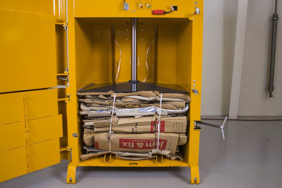 Ballenpresse Bramidan B3 Folienballen | Toel Recycling AG