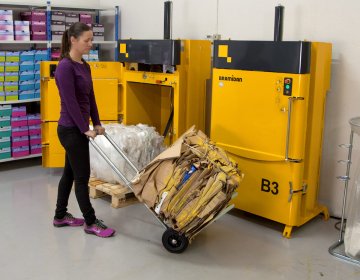 Ballenpresse Bramidan B3 Transportwagen | Toel Recycling AG