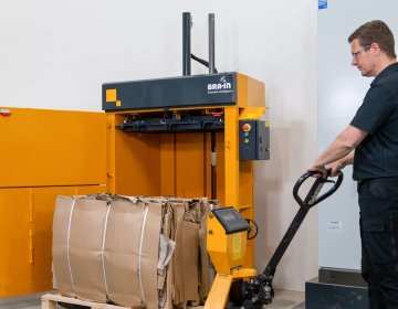 Ballenpresse Bramidan B5 W Ballentransport | Toel Recycling AG