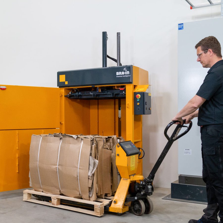 Ballenpresse Bramidan B5 W Ballentransport | Toel Recycling AG