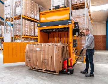 Ballenpresse Bramidan B50 XL SD Ballentransport | Toel Recycling AG