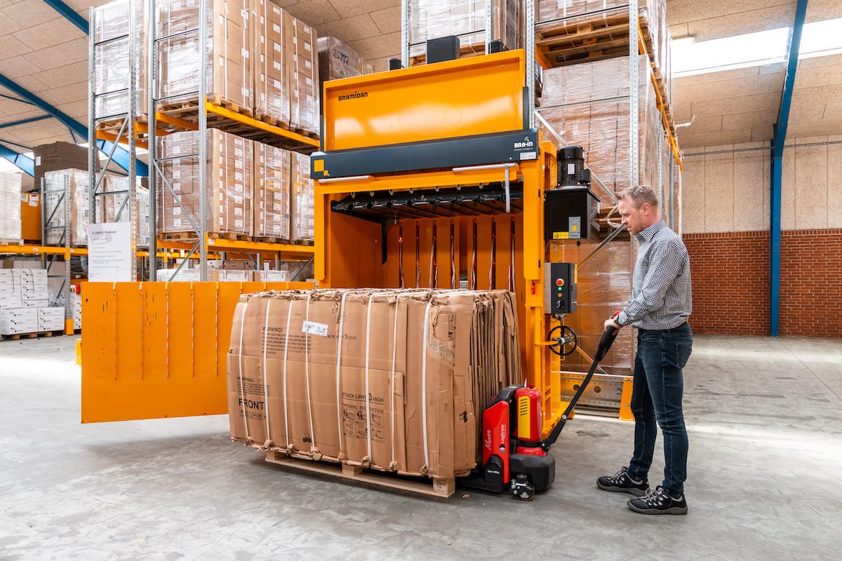 Ballenpresse Bramidan B50 XL SD Ballentransport | Toel Recycling AG