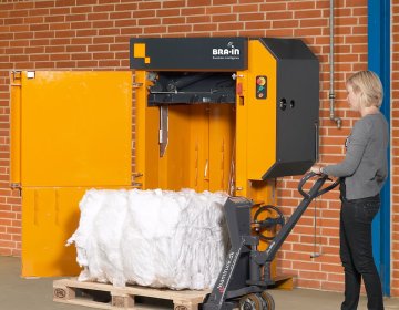 Ballenpresse Bramidan X10 Ballentransport | Toel Recycling AG
