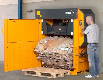 Ballenpresse Bramidan X25 Ballenauswurf | Toel Recycling AG