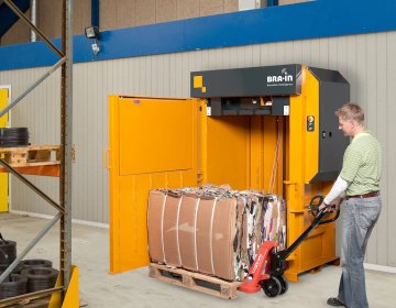 Ballenpresse Bramidan X30 Ballentransport | Toel Recycling AG