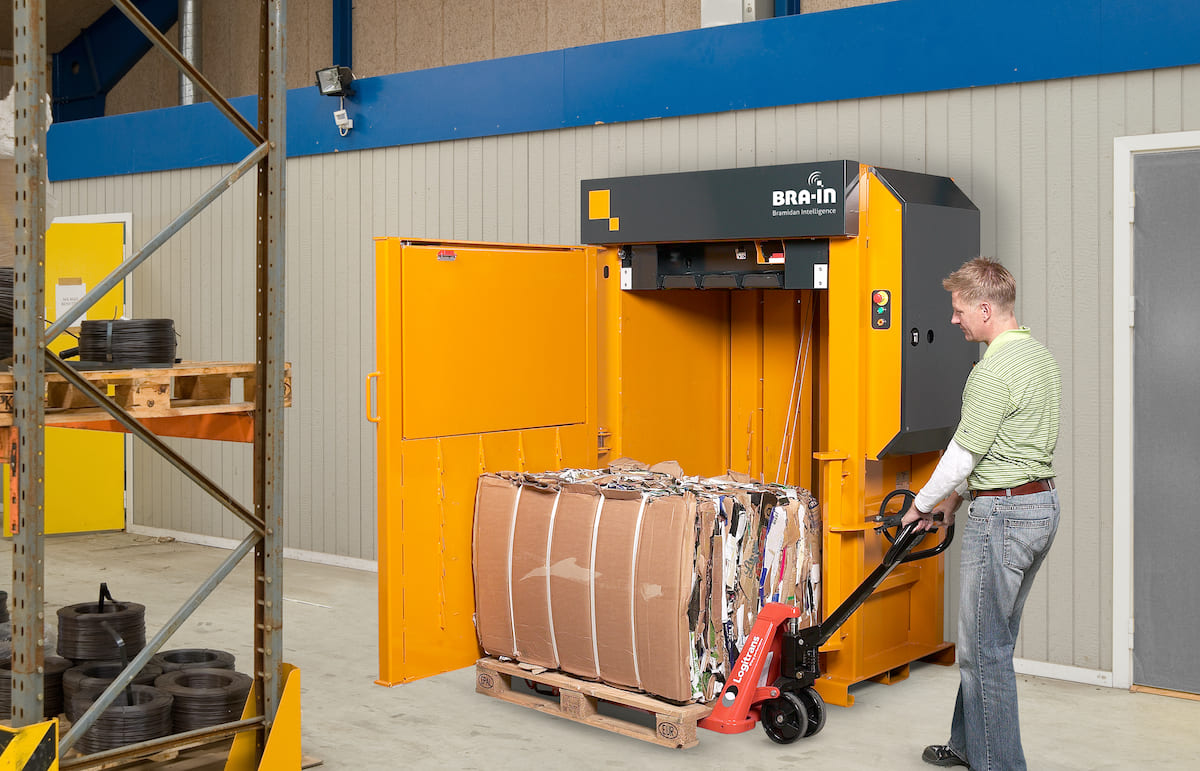Ballenpresse Bramidan X30 Ballentransport | Toel Recycling AG