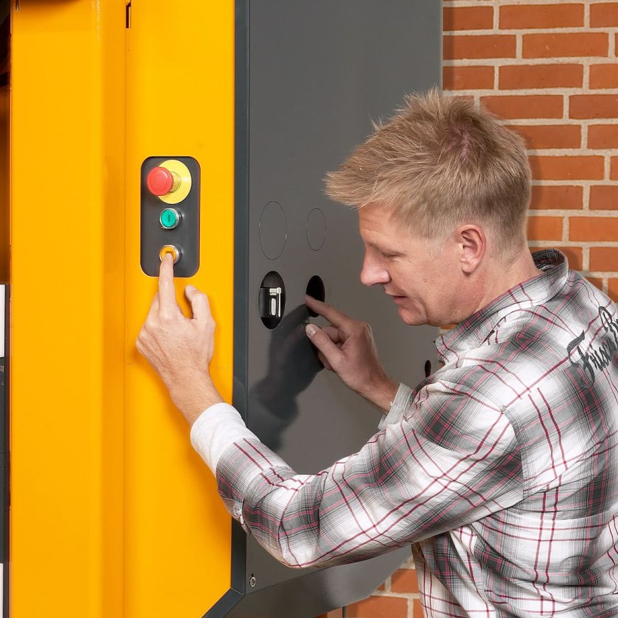 Ballenpresse Bramidan X30 Steuerung | Toel Recycling AG