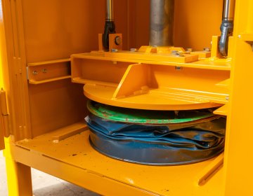 Fasspredde Bramidan DP16 gepresstes Fass | Toel Recycling AG