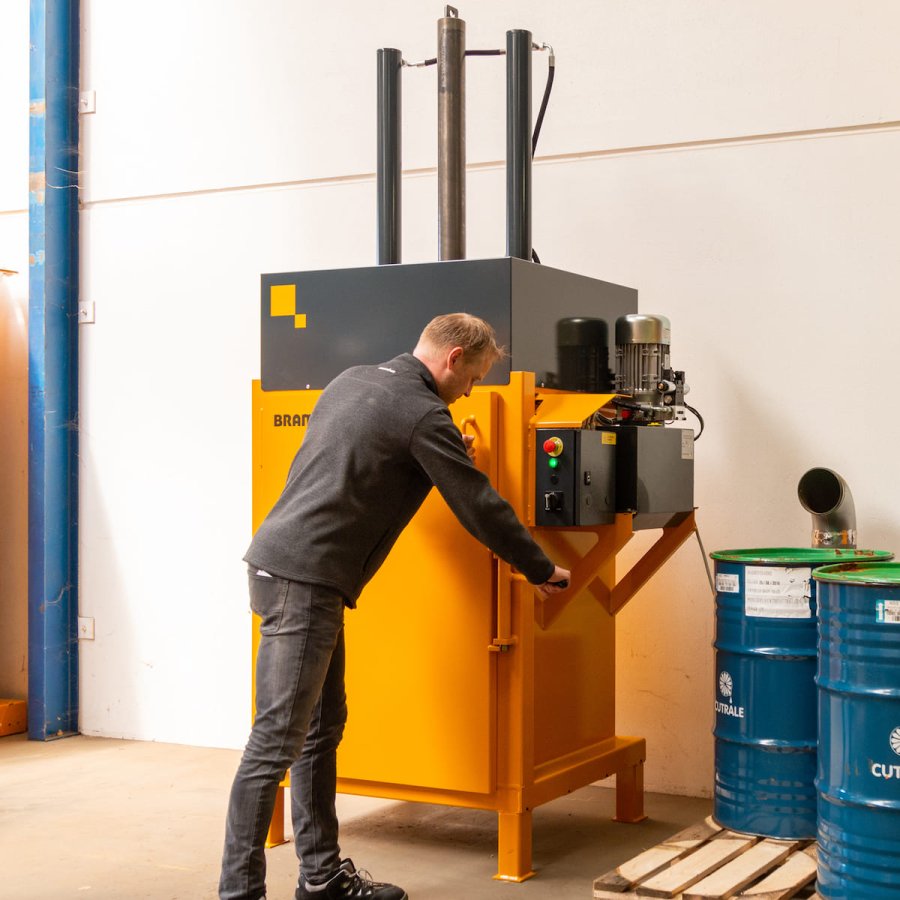 Fasspresse Bramidan DP 16 Türverschluss | Toel Recycling AG