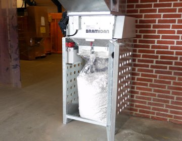 Styroporschredder Bramidan Styroporsack | Toel Recycling AG