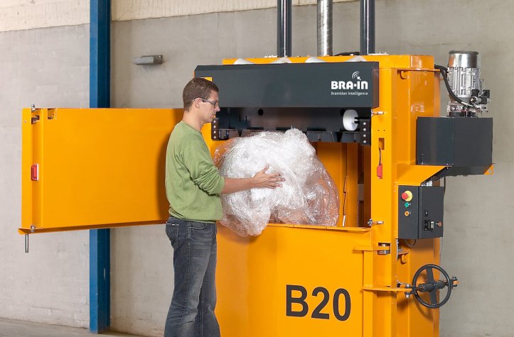 Presse à balles Bramidan B20 ouverture de remplissage