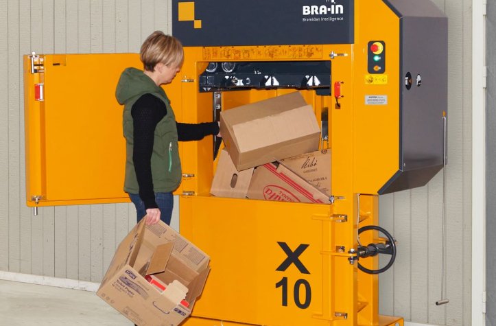 Presse à balles Bramidan X10 ouverture de remplissage