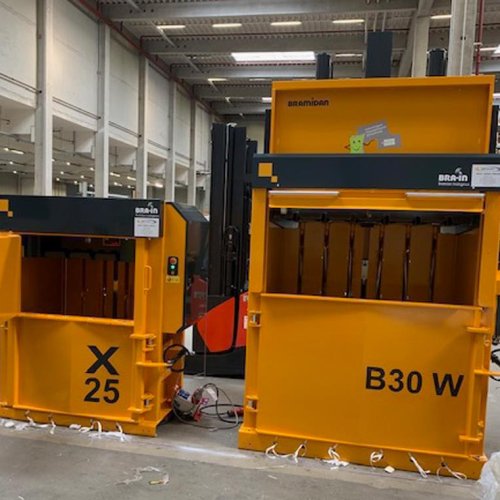 Bramidan Kartonpressen X25 und B30W | Toel Recycling AG