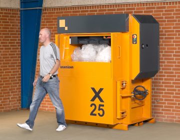 Ballenpresse Bramidan X25 Schiebetür nach unten