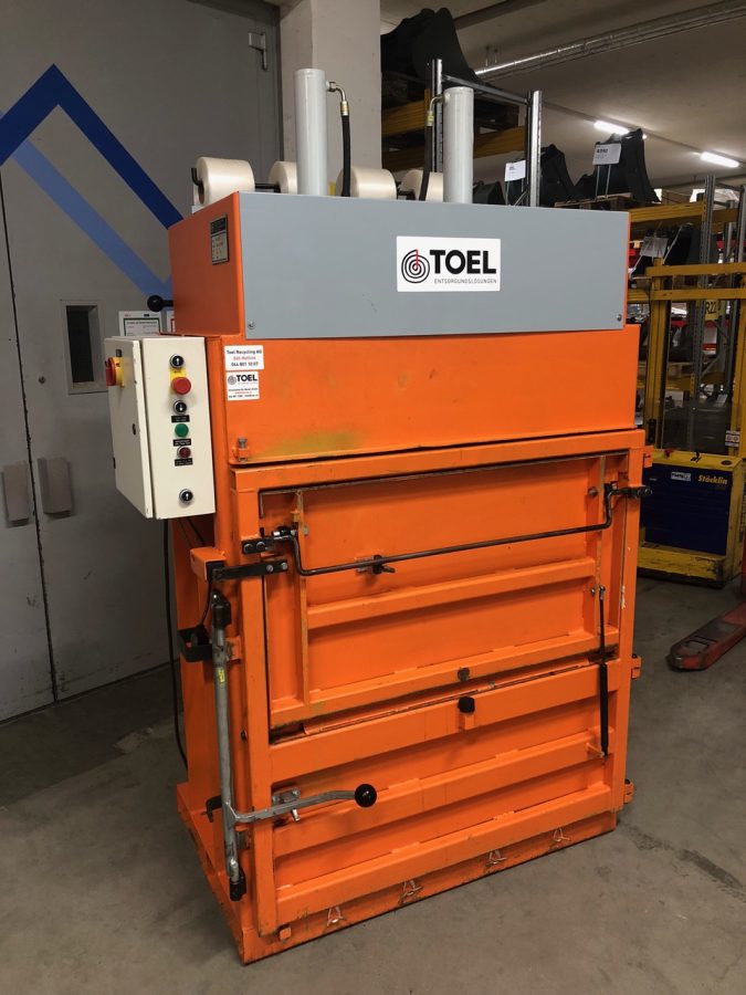 Ballenpresse Occasion | Toel Recycling AG