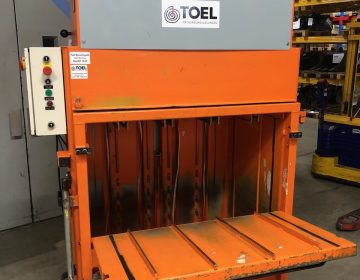 Ballenpresse Occasion Türklappe offen