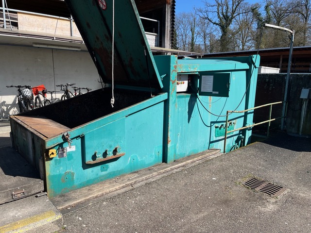 Presscontainer Occcasion Welaki